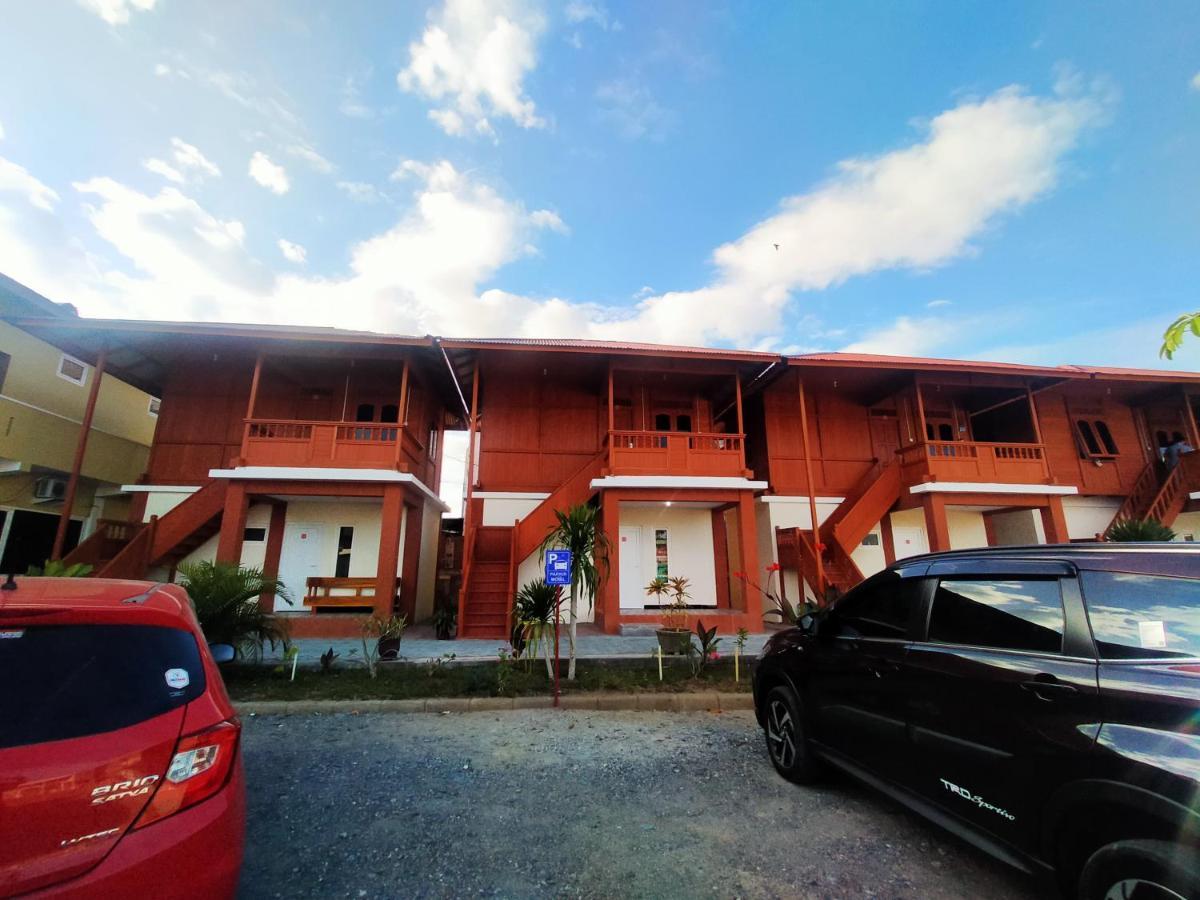 Granada Inn Palu Exterior photo